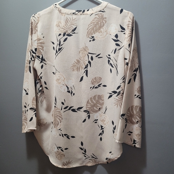 Milano Cream Floral V Neck Blouse S - Picture 6 of 6